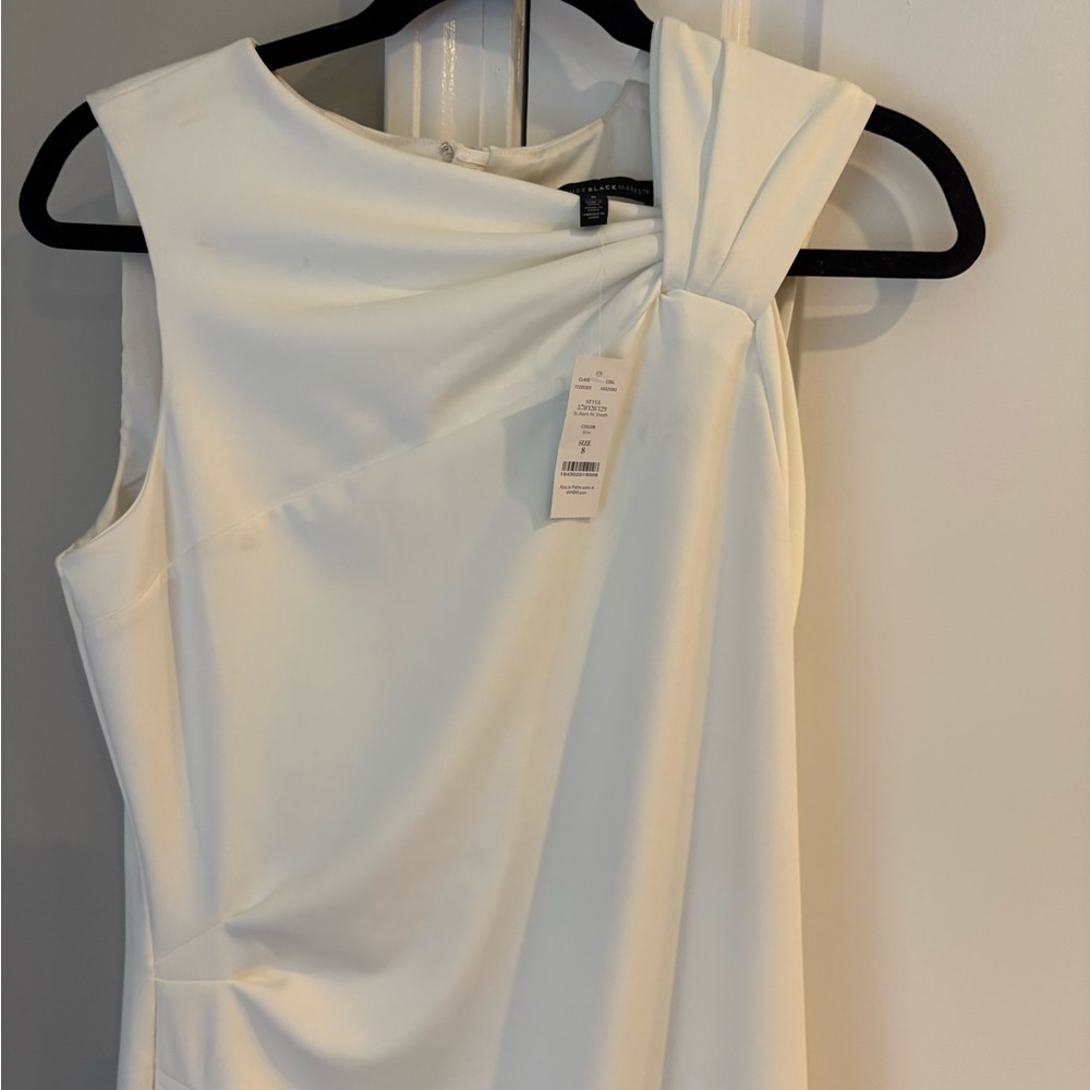 Elegant White Sleeveless Dress